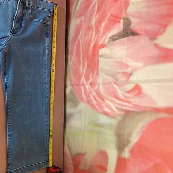 Express Cropped Wide Leg High Rise Jean - Picture 11 of 12